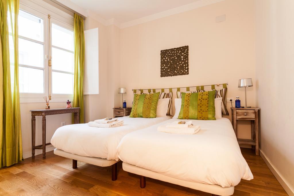 City Rooftop Paradise - Space Maison Apartments Séville Chambre photo